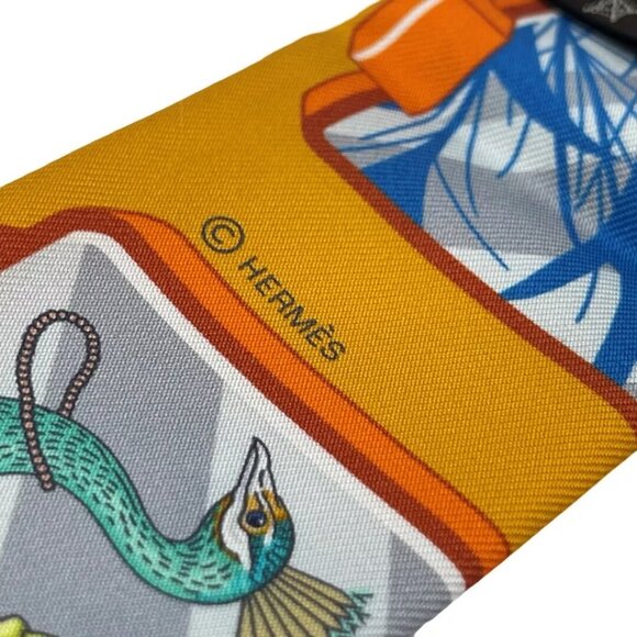 Authentic HERMES Twilly Hermes Story Scarf Orange Silk - Picture 13 of 16